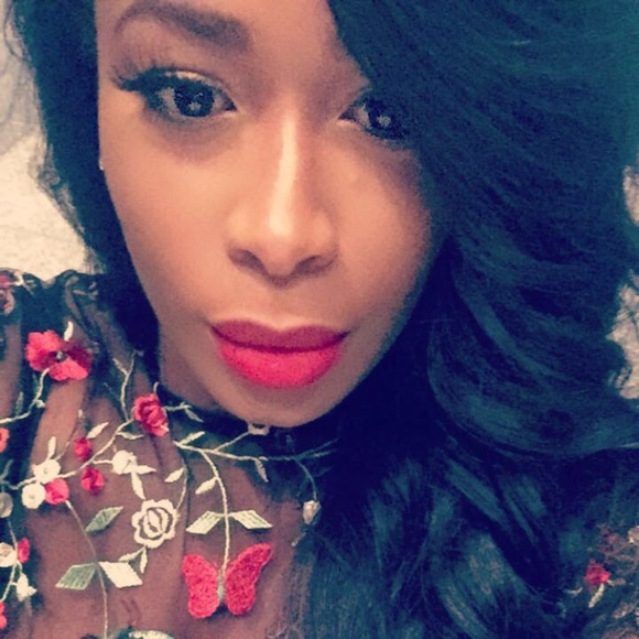 Meet your Posher, Kernisha - Picture 1 of 1